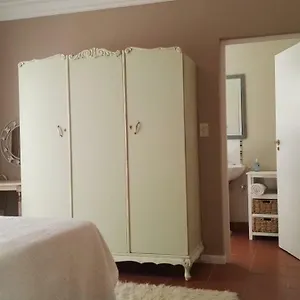 Lucias Apartment Cape Town